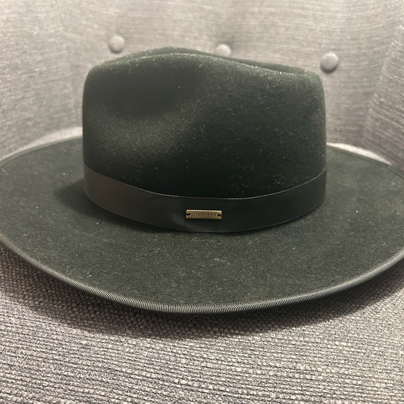 Black Wide-Brim Fedora Hat - Picture 7 of 9
